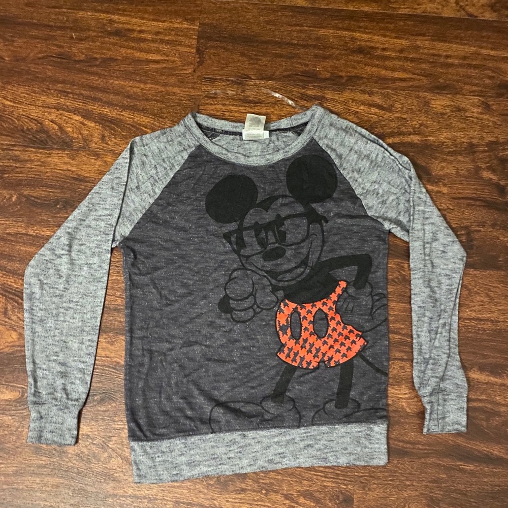 Mickey Mouse light weight sweater
